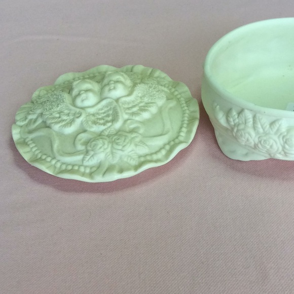 FINAL SALE PRICE Angelic & Floral Powder Box Lot - Picture 3 of 8